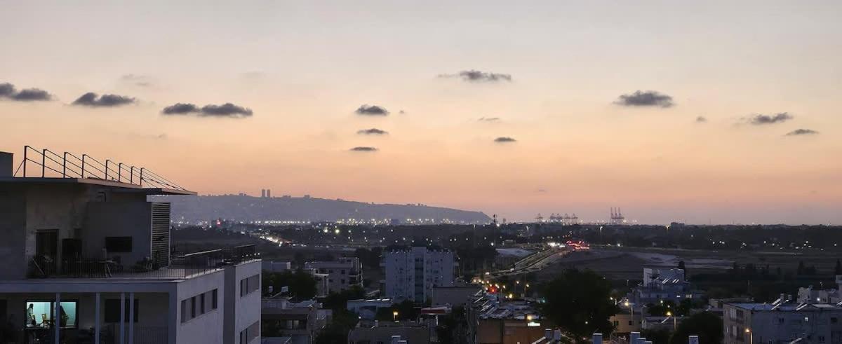 Stunning And Spacious In Kiryat Ata Qiryat Ata Luaran gambar